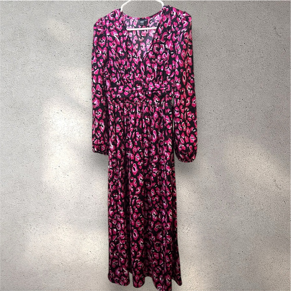 Elegant Pink Patterned Women's Dress
